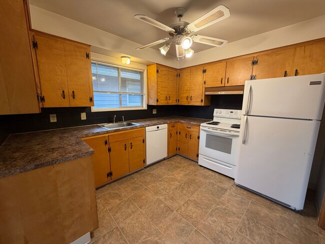 Photo - 3 Bedroom 2 bath single family house