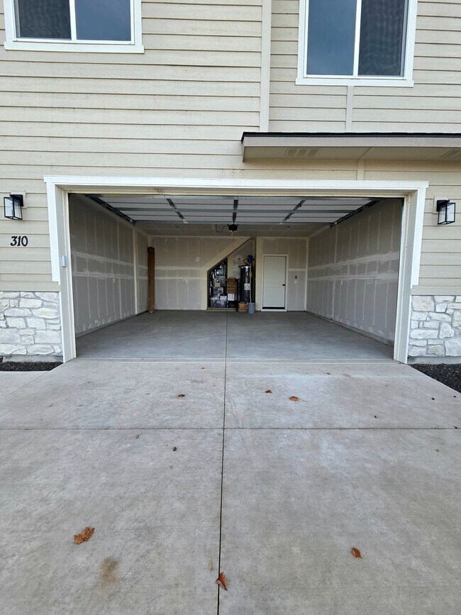 Photo - Modern New-Build Duplex in Payette