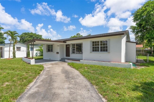 Photo - 7150 SW 10th St