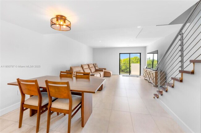 Photo - 6901 Edgewater Dr Unidad 328