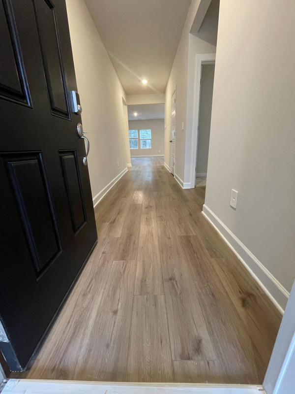 Photo - 523 Summit Vw