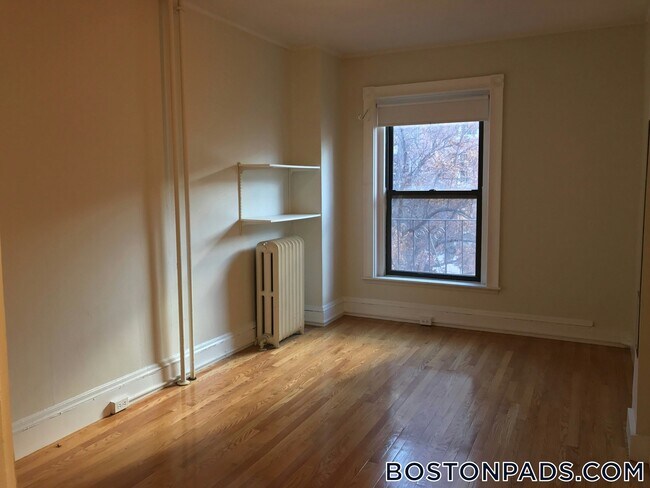 Photo - 43 Bay State Rd Unidad 3F