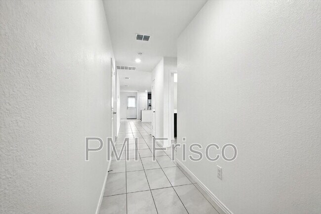 Photo - 1653 Bluffview Dr