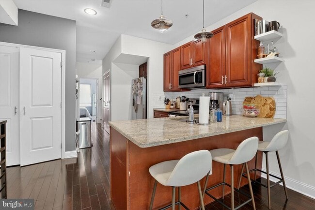 Photo - 2115 Carpenter St Unidad 2