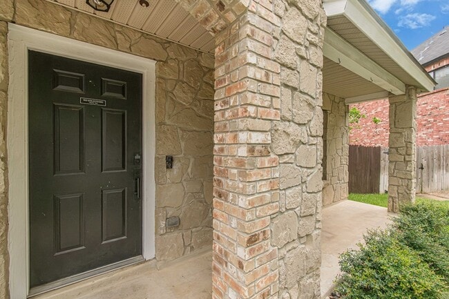 Photo - 11907 Altamonte Oaks