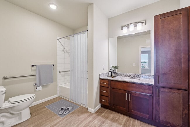 Baño - Legacy Ranch @ Dessau East, A 55+ Community