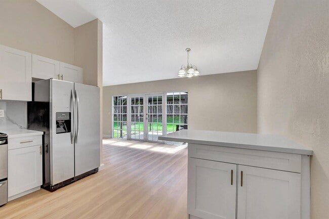 Photo - 18917 Cloud Lake Cir