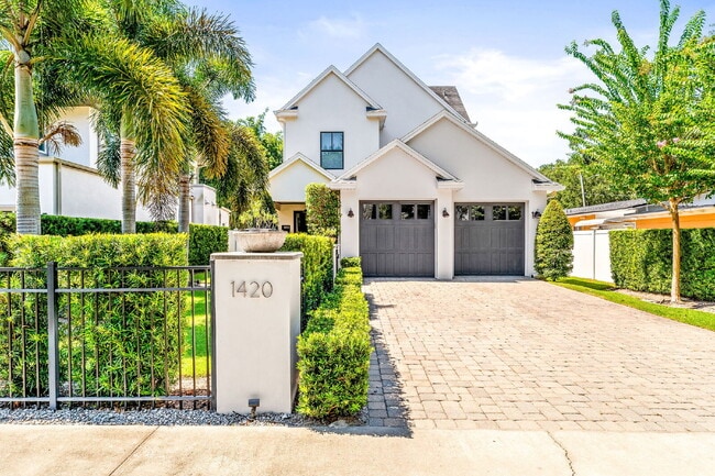 Building Photo - Experience Elegance and Comfort: Spacious ... Rental
