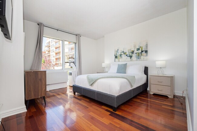 Photo - 151 Av. Atwater Unit ID1261844P