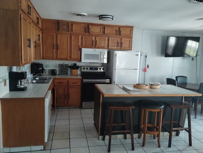 Photo - 103 E Capricorn Dr Unit A