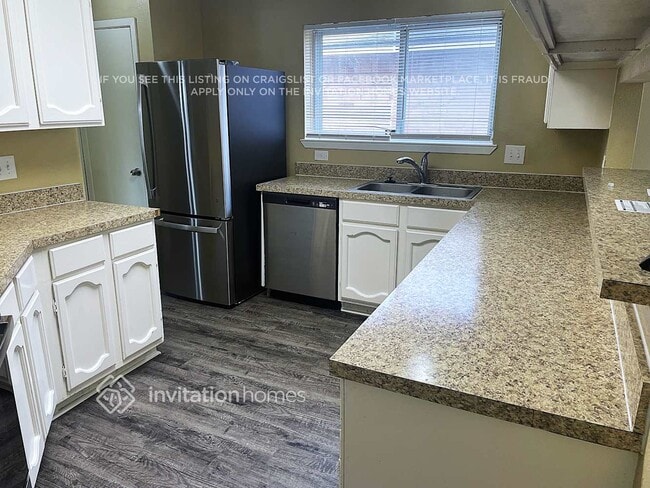 Photo - 6530 Bridgegate Dr