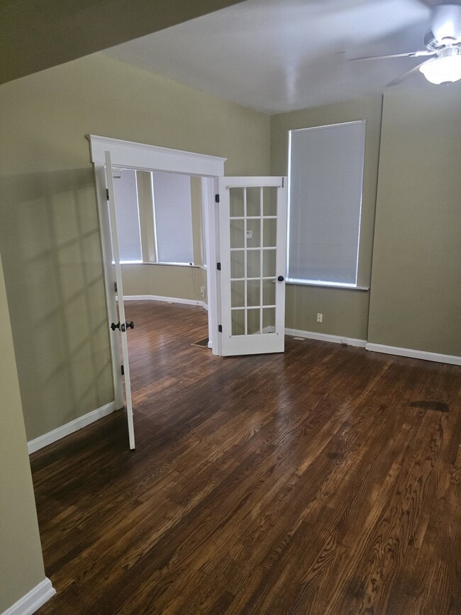 Building Photo - 2512 Homestead Pl Unit 1