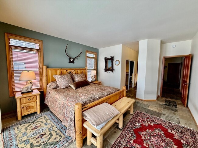 Photo - Snowcreek V – Stunning 4 Bed, 3 Bath Corner Unit