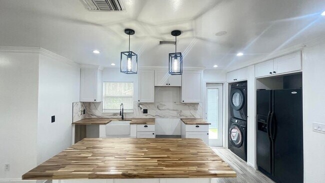 Photo - 4779 Bonanza Rd