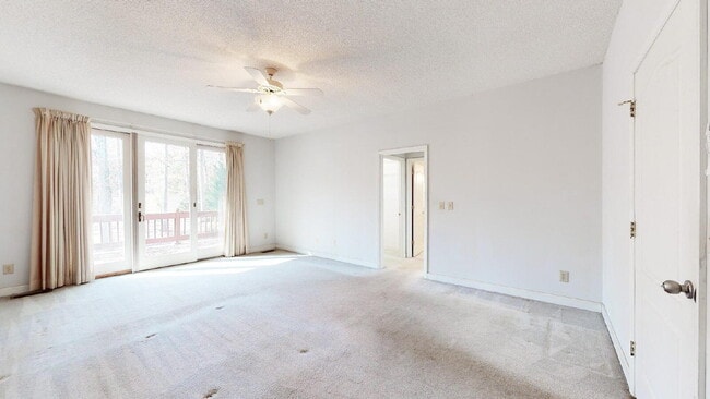 Photo - The Mylandia | Beautiful and spacious University City – Charlotte house with a backyard, offering...