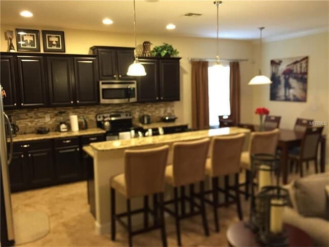 Photo - GORGEOUS SINGLE FAMILY HOME, PROFESSIONALLY DECORATED, FULLY FURNISHED