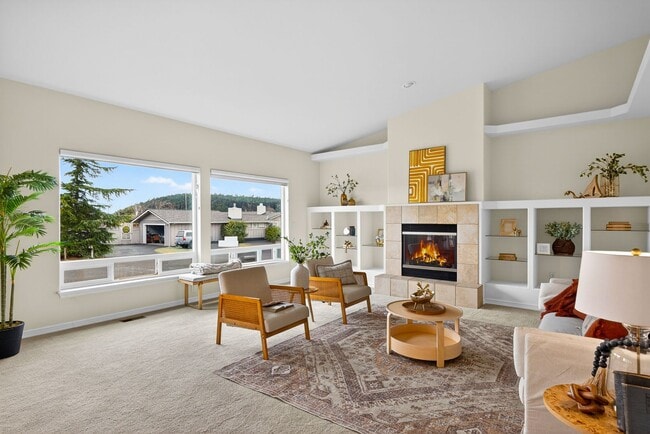 Photo - 5208 Doon Way