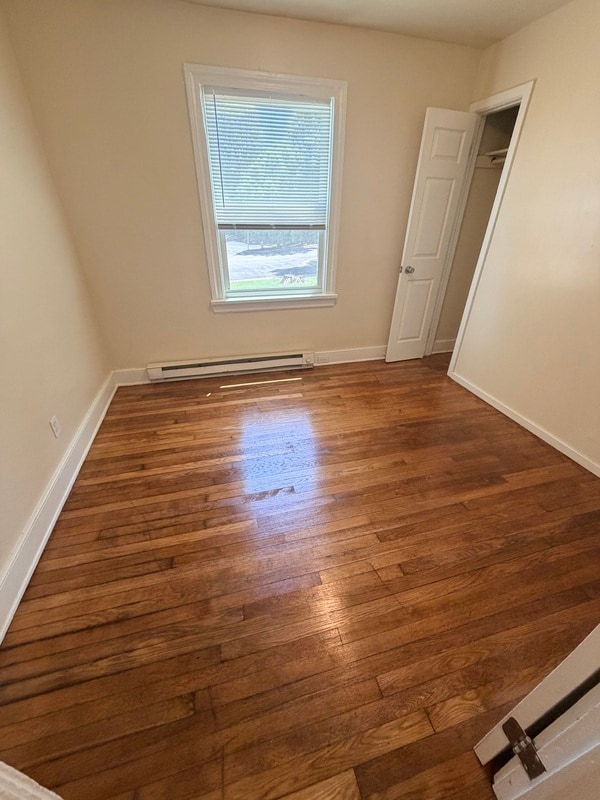 Photo - 306 St Claire Ln
