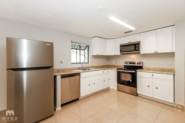 Photo - 7018 Maclura Dr