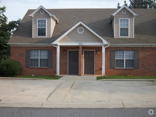 Building Photo - 200 Rosehip Ln Rental