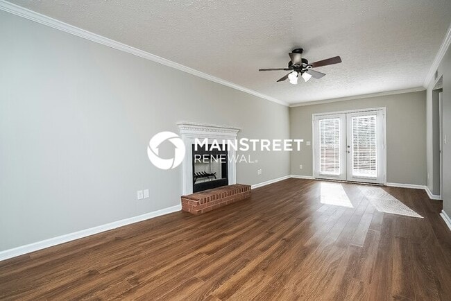 Photo - 3 Bedroom Pet-Friendly Home in Nashville, TN with Main Street Renewal