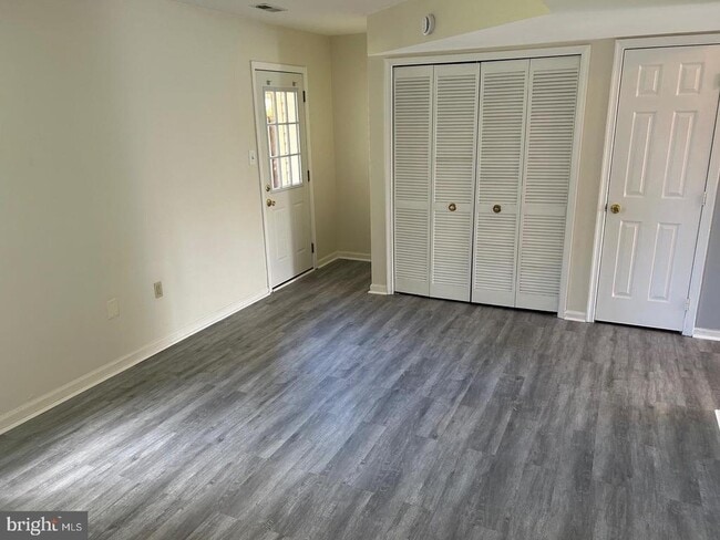 Photo - 44120 Mistletoe Terrace