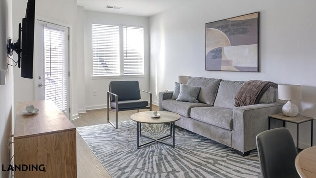 Building Photo - 2110 Birkhall St