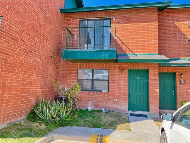 Photo - 8915 McPherson Rd Unidad 16B