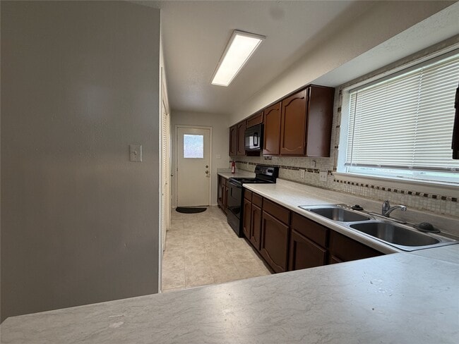 Photo - 7841 Green Lawn Dr Unit 7841