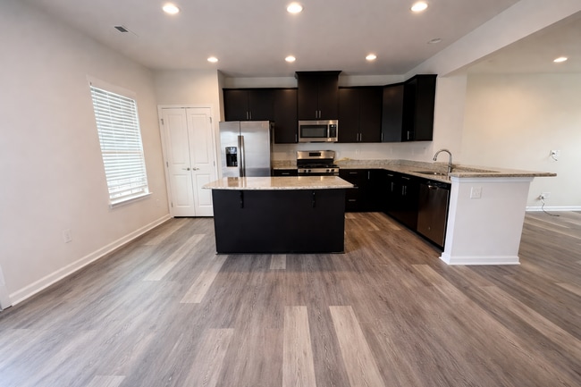 Photo - 3014 Potomac River Pkwy