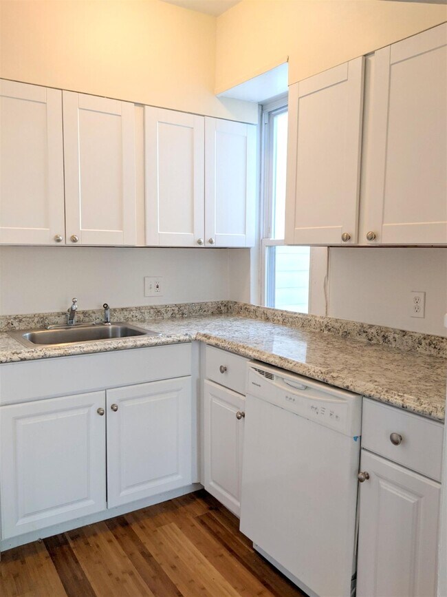 Photo - 21 Thorndike St Unit 2