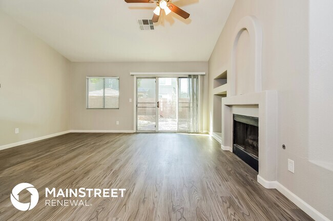 Photo - 1851 Grand Prairie Ave
