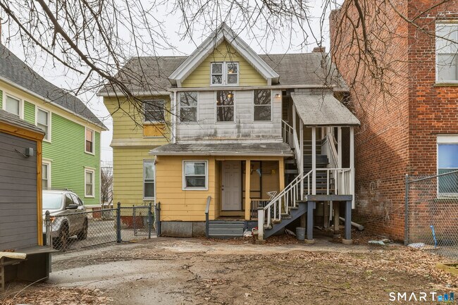 Photo - 784 Howard Ave Unit 2nd Floor