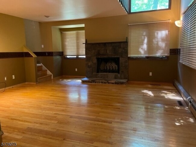 Photo - 17 Village Way