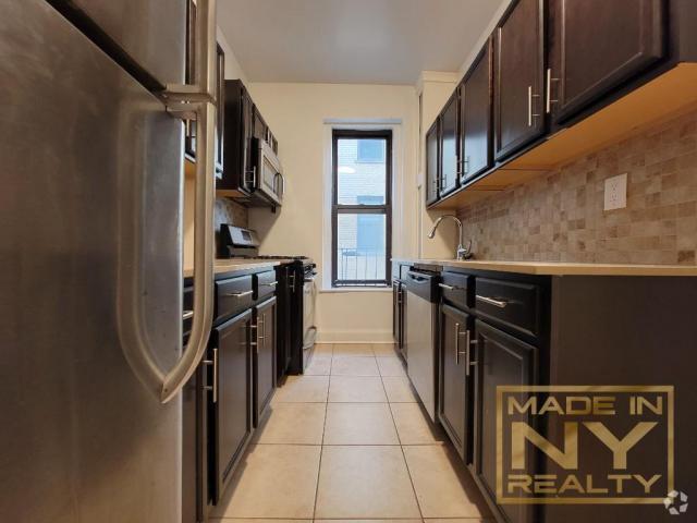 Building Photo - 1 bedroom in ASTORIA NY 11106 Unit 5E Rental