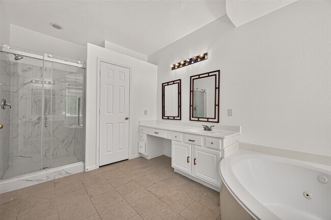 Photo - 18515 Autumn Park Dr