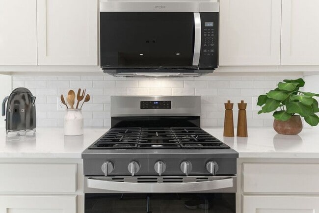 Photo - Beautiful 4 Bed / 2 Bath Home with Open Layout in Owasso