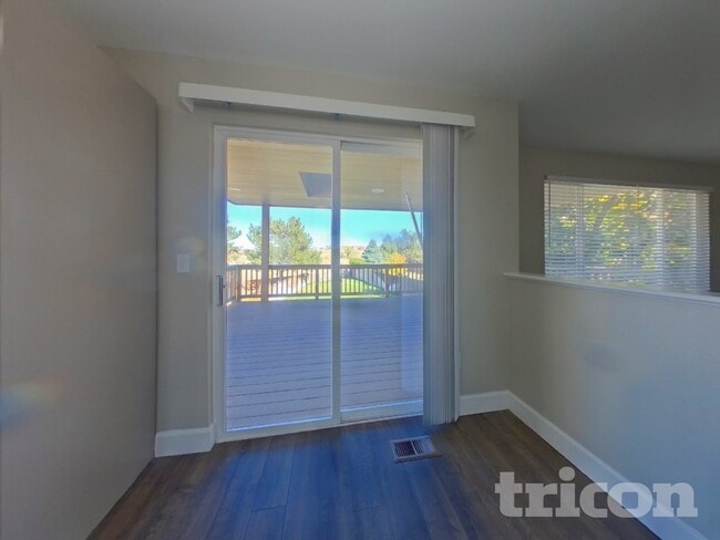 Photo - 6765 Lionshead Pkwy