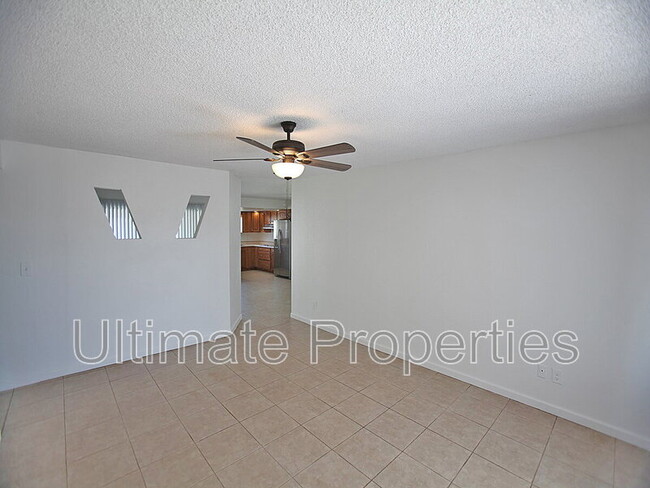 Photo - 4720 W Dahlia Dr