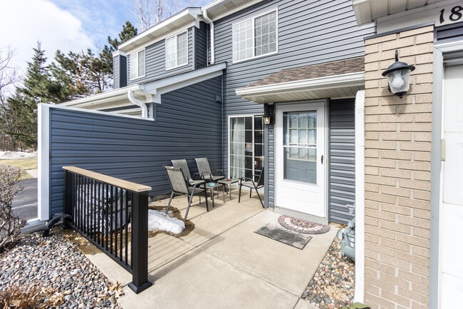 Photo - 1810 Donegal Dr