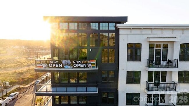 Photo - 536 W Tremont Ave Unit A3