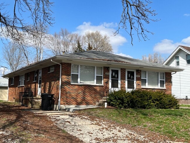 Photo - 105 S 33rd St Apartment Unit 105