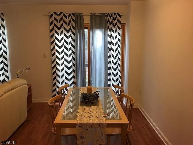 Photo - 5 Pheasant Run