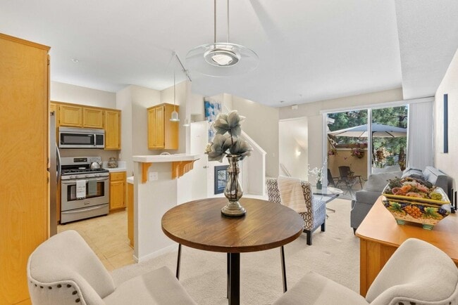 Photo - 3343 Midtown Pl
