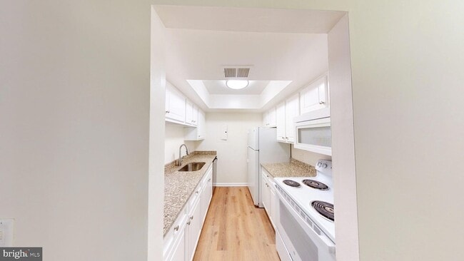 Photo - 18318 Streamside Dr Unit 202