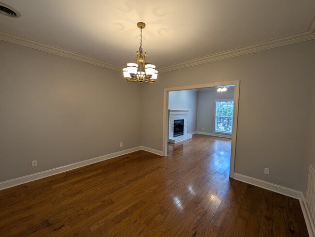 Photo - 117 Twin Gates Drive
