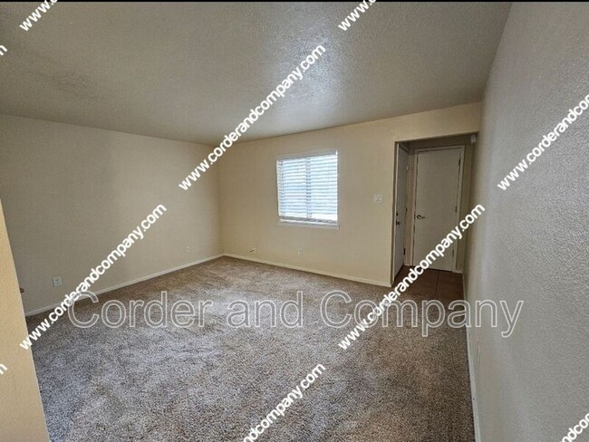 Photo - 13120 Candelaria Rd NE Casa