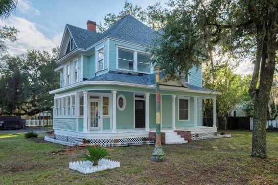 Photo - 735 E University Ave