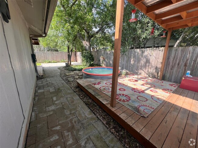 Building Photo - 1728 Zimmerman Ln Rental