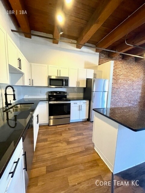 Photo - 204 Walnut St Unit 403